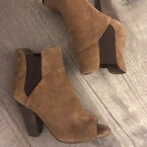 Peep toe Chelsea heels